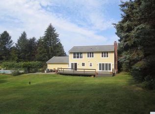 17 Jennifer Ln, Hudson, NY 12534