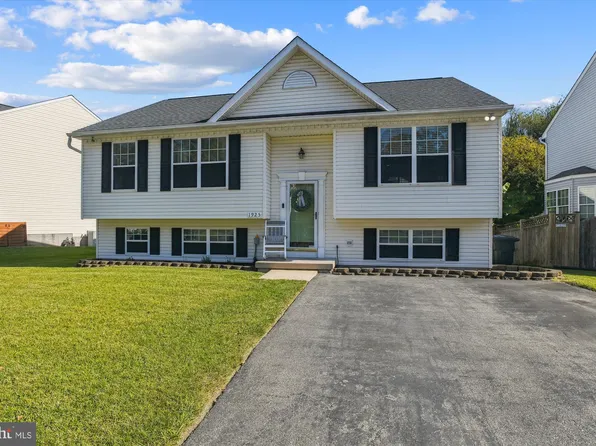 1925 Windys Run Rd, Catonsville, MD 21228