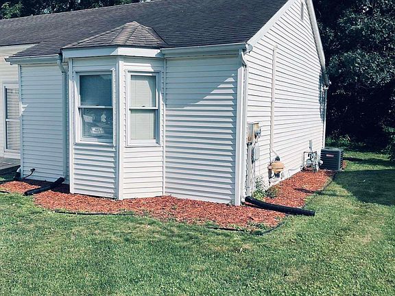 4th image of 2106 Spring Hill Dr