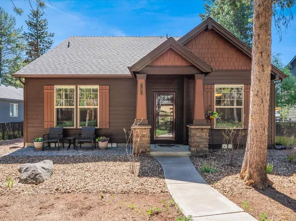 51875 Hollinshead Pl, La Pine, OR 97739