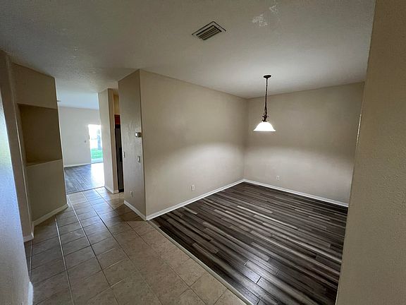 3rd image of 916 Ocaso Ln Unit 103