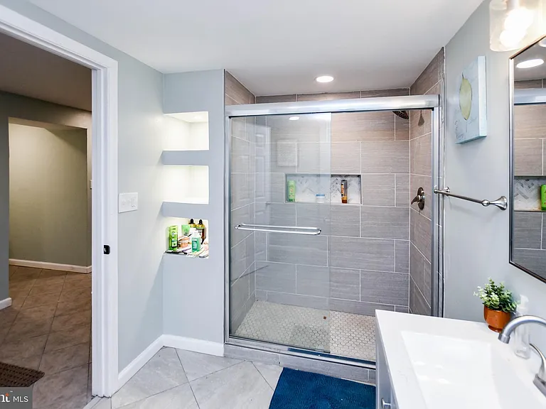 3802 Cedar Dr — Photo 9