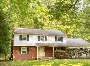 3390 Charring Cross Dr, Stow, OH 44224