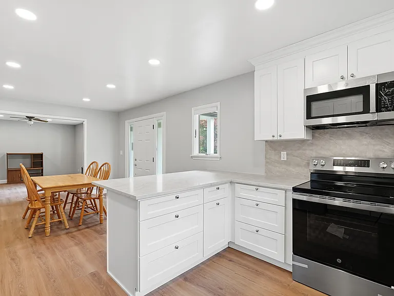 35 Quincy Ct S — Photo 4