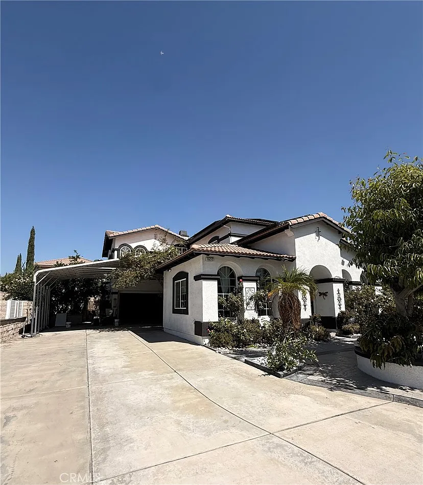 4 bed, 3.5 bath, 2635 sqft, $4,500 — Photo 1