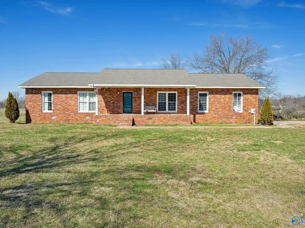 641 Little Cove Rd, Gurley, AL 35748