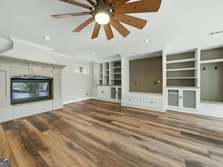 250 Aspen Way — Photo 18