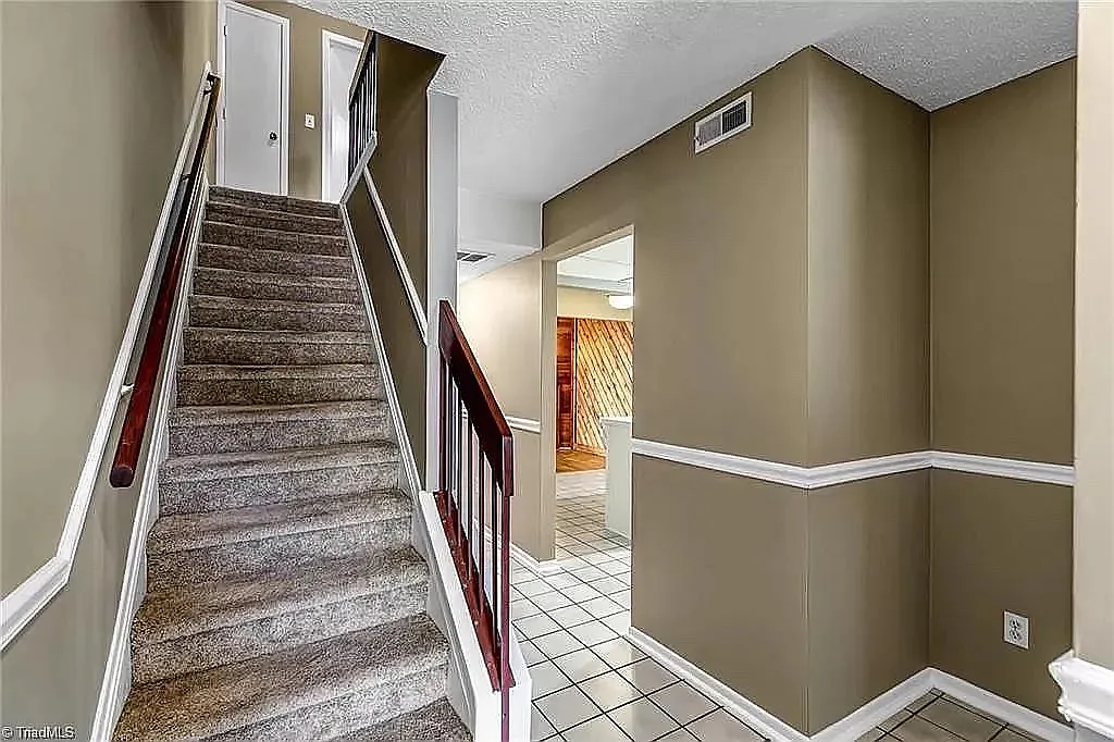 1732 N Hamilton St — Photo 3