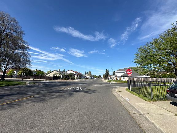 5th image of 8441 Auberry Dr