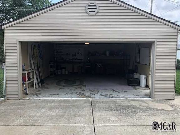5th image of 16183 Oceana Ave