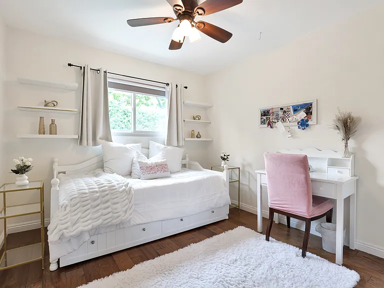 30 Almond Tree Ln — Photo 21