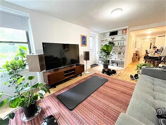 Rented by Best Apartments North Inc | media 2