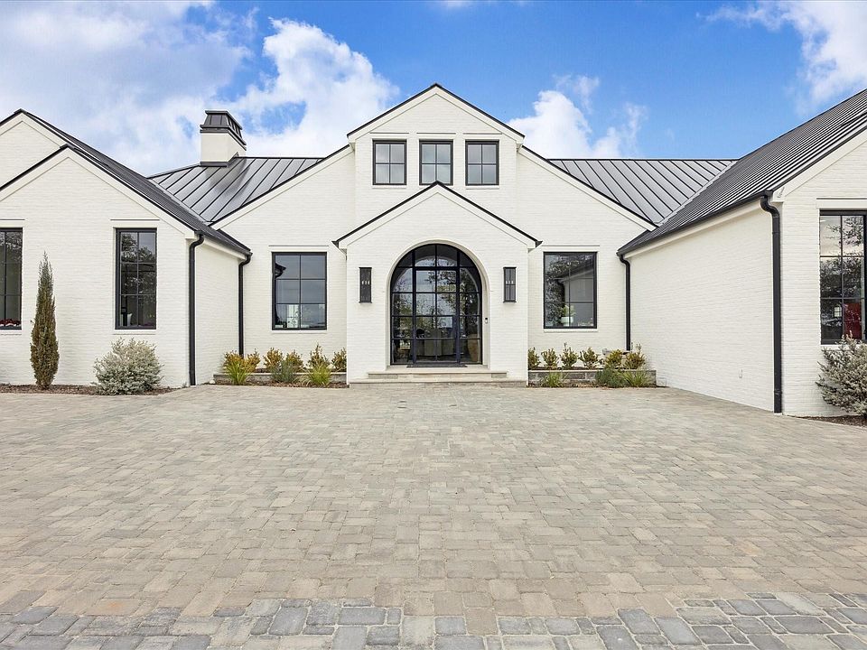 1st image of 500 Rancho Grande Dr