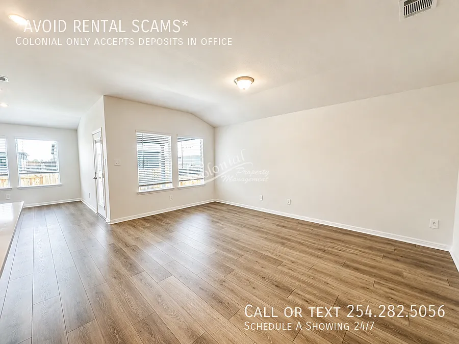 4 bed, 2.0 bath, 1688 sqft, $2,100 — Photo 2