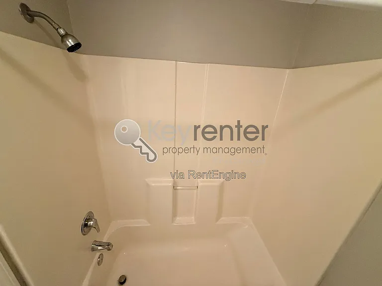 5710 Moody Sawyer Rd #B — Photo 11