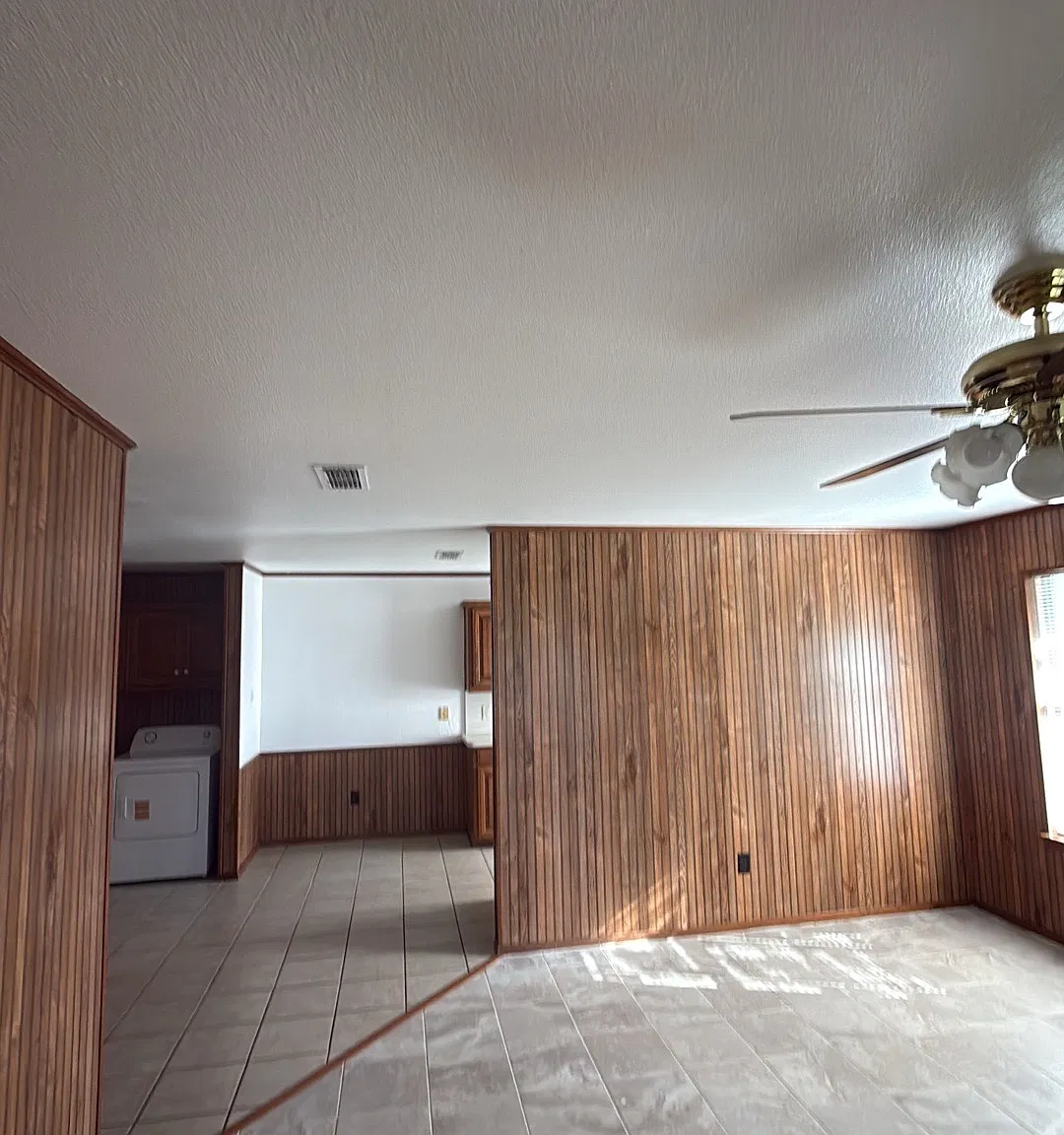 114 North Crockett Street - 1 — Photo 4