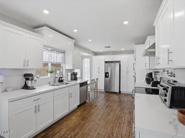755 E PALOMINO Drive, Gilbert, AZ 85296