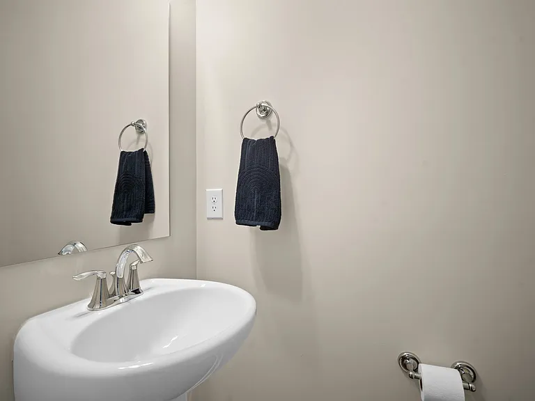 222 Admiration Ave — Photo 16