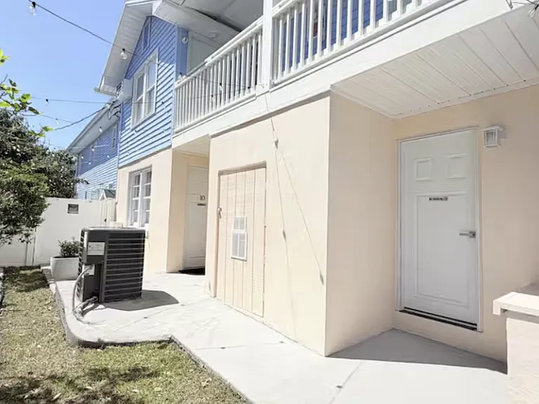 208 Chester St #10 — Photo 9