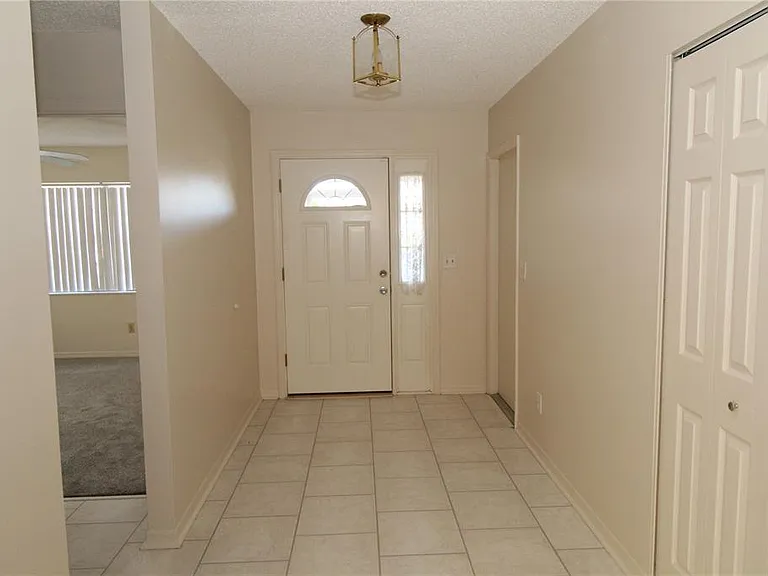 301 Bryce Ct — Photo 6
