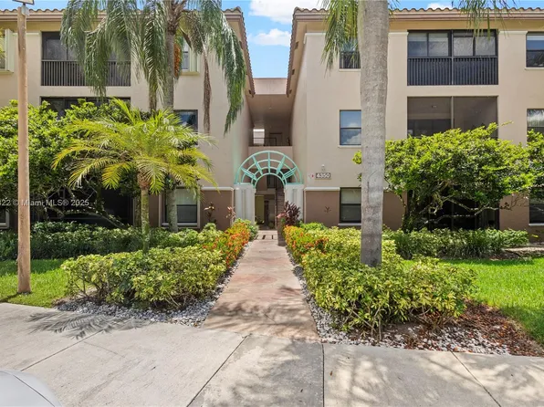 4350 NW 30th St APT 137, Coconut Creek, FL 33066