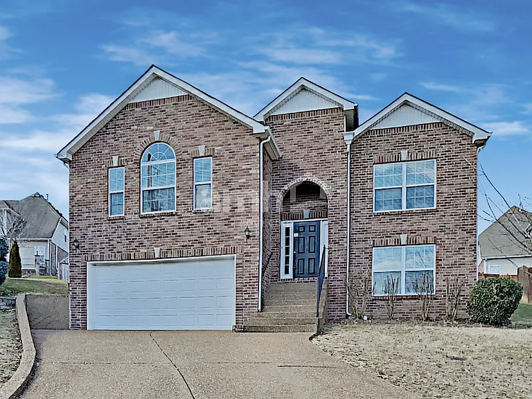 808 Ottoe Ct — Photo 1