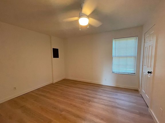 3rd image of 3005 Sevier Ave Unit 4