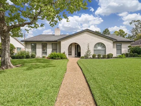 10706 Sugar Hill Dr, Houston, TX 77042
