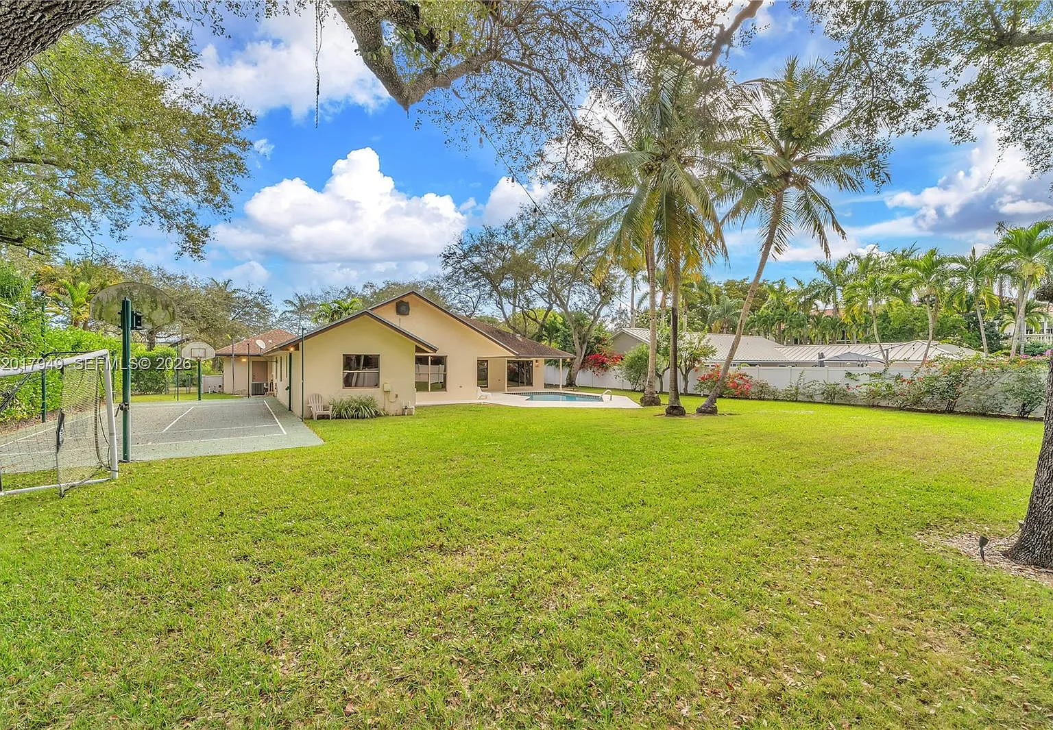 Bouganvillea Court Homesi — Photo 4