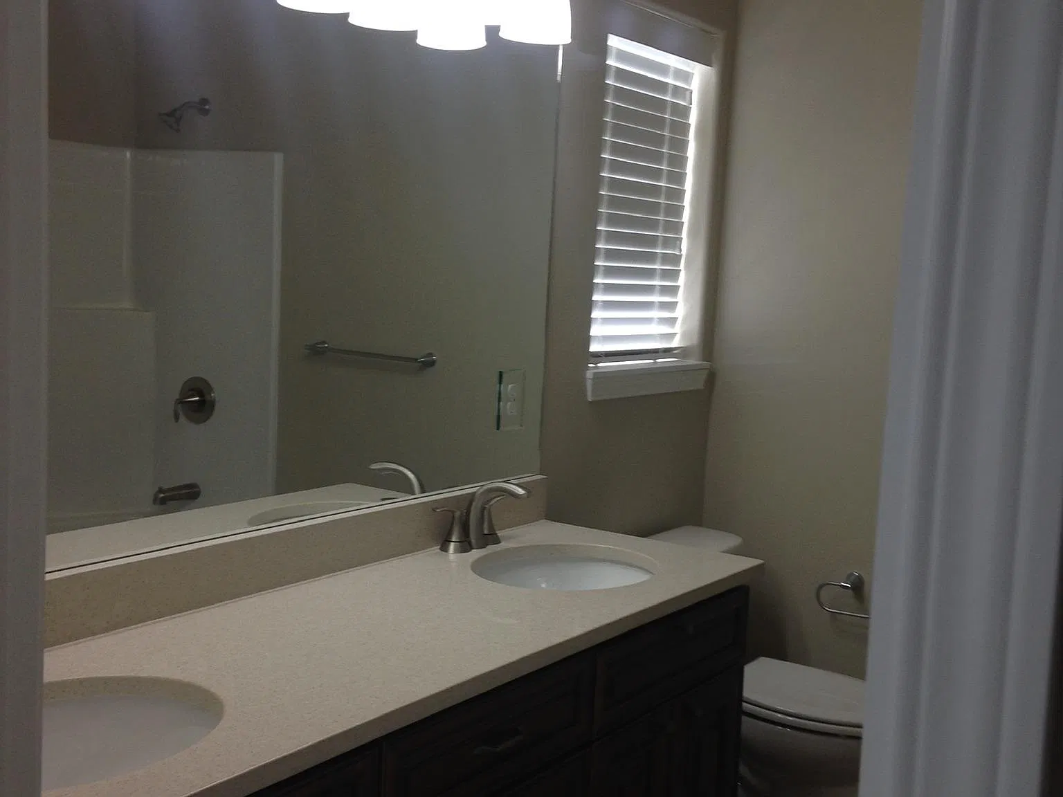 2511 N Columbia St — Photo 2