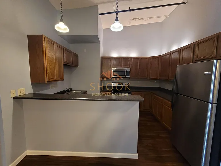 102 N 3rd Street — Photo 6