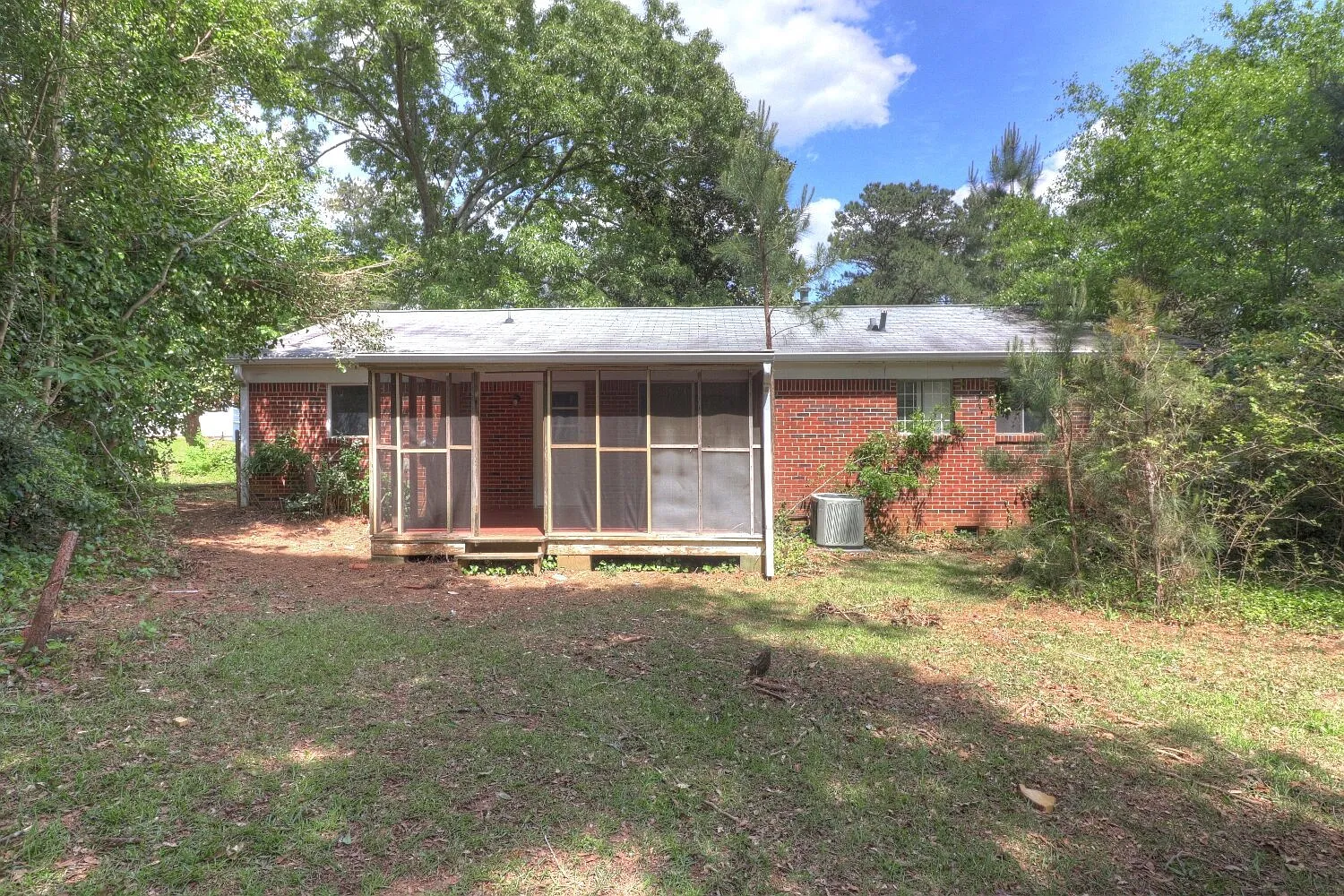 3 bed, 2.0 bath, $1,375 — Photo 3