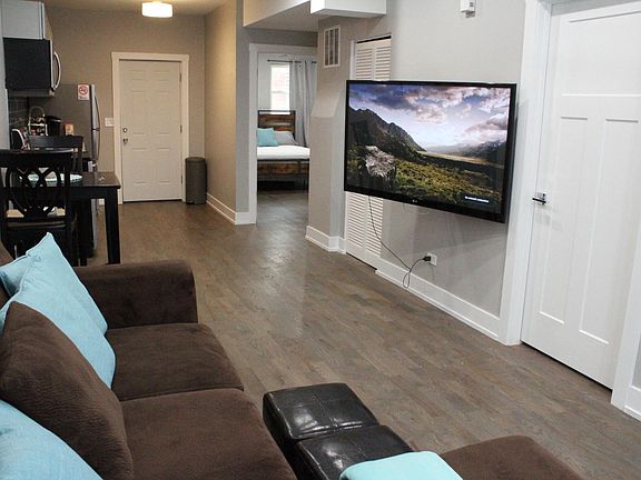 4th image of 2839 W Wellington Ave #1A