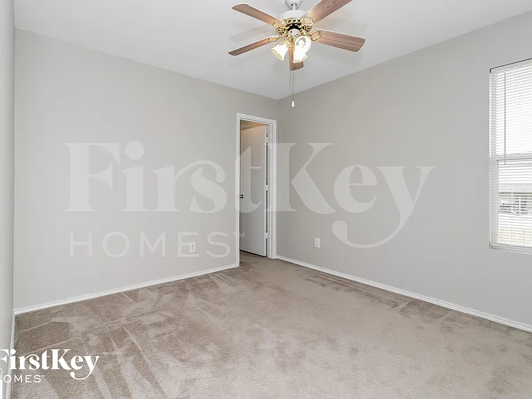 6933 Meadow Way Ln — Photo 11