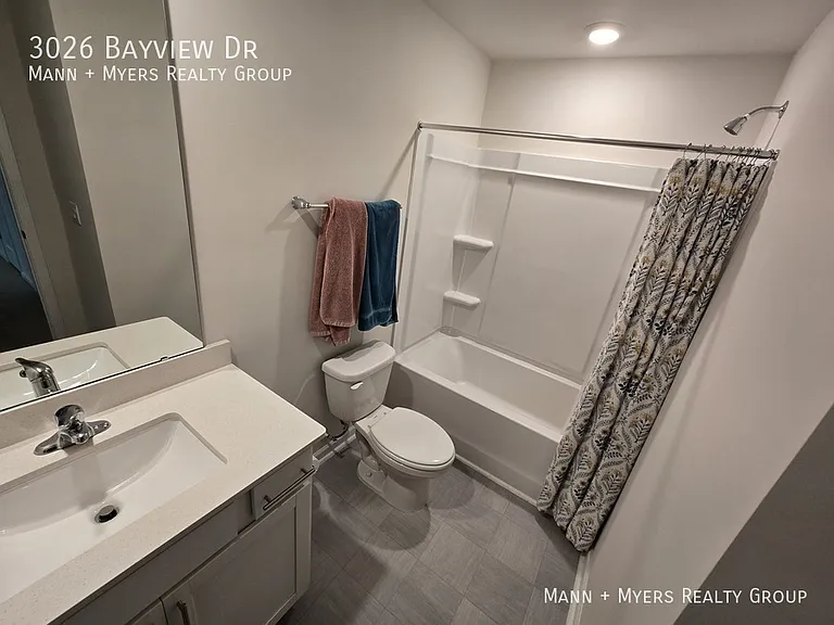 3026 Bayview Dr — Photo 32