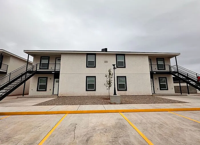 2101 Bobwhite Ct #B — Photo 13
