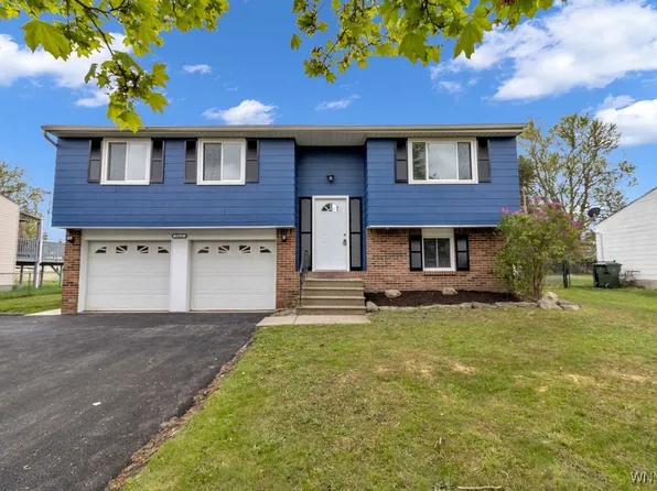 541 Wurlitzer Dr, North Tonawanda, NY 14120