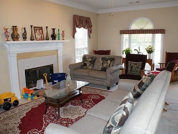 5th image of 2055 Stockton Walk Ln