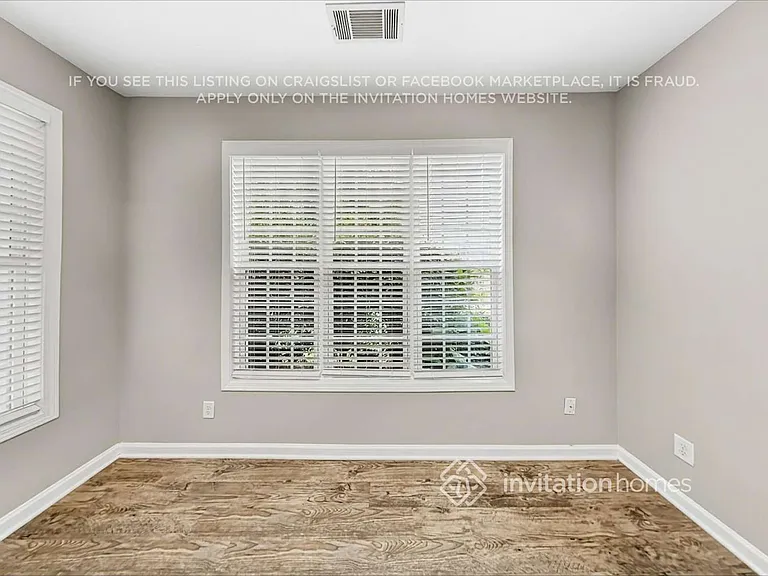 8920 Watersedge Ct — Photo 19
