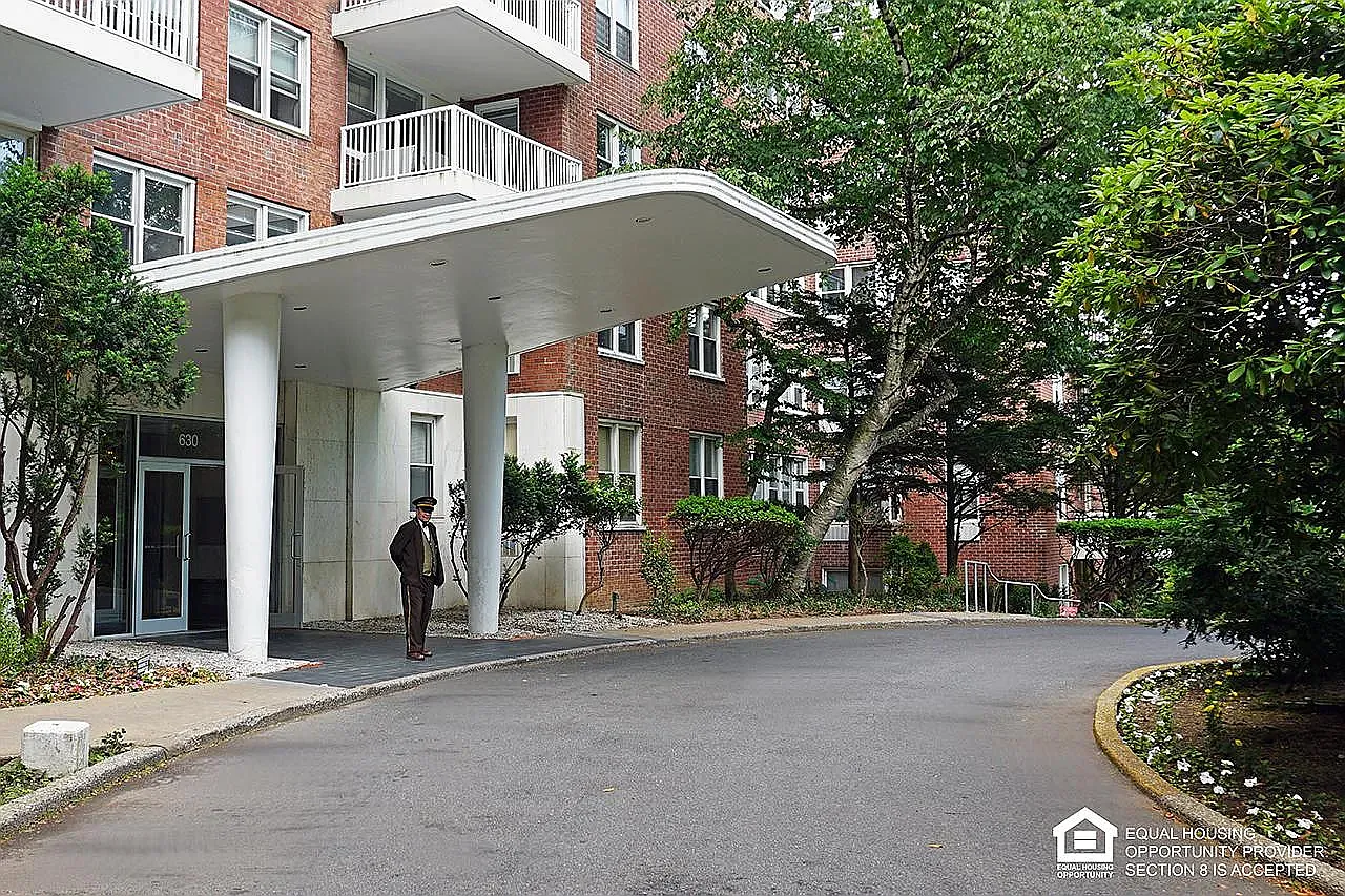 600 West 246th Street — Photo 3