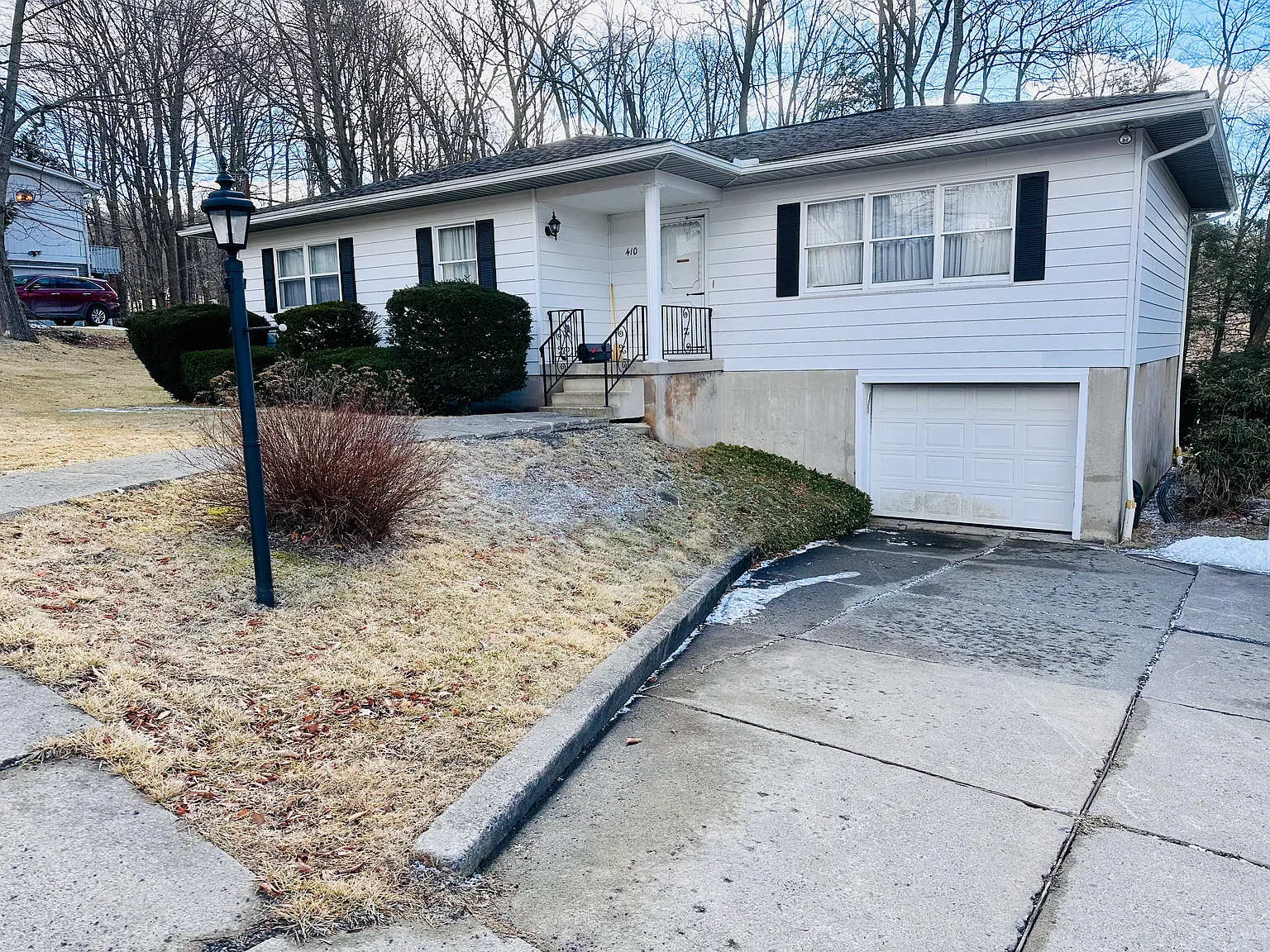 Barbara Dr, Roaring Brook Township — Photo 2