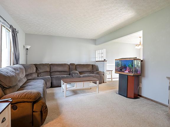3rd image of 2055 Hughey Dr