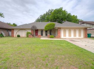 8721 Rolling Green Ave, Oklahoma City, OK 73132