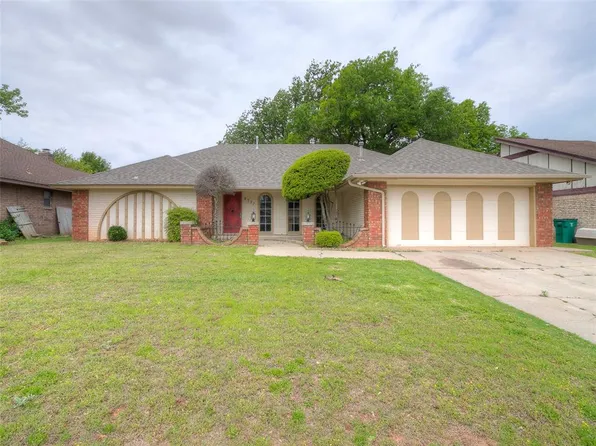 8721 Rolling Green Ave, Oklahoma City, OK 73132