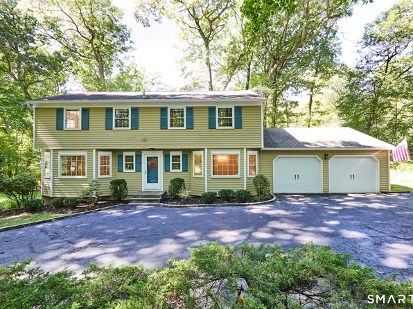 9 Primrose Lane, Westport, CT 06880