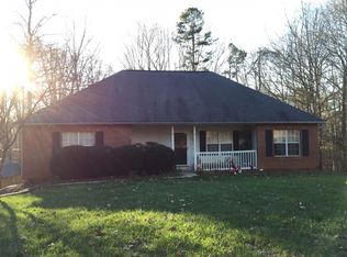 8375 Emerald Pointe Ln, Gainesville, GA 30506