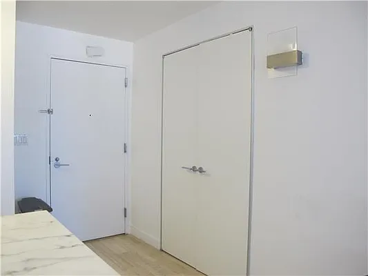 Rented by 212 Consulting Corp | media 32