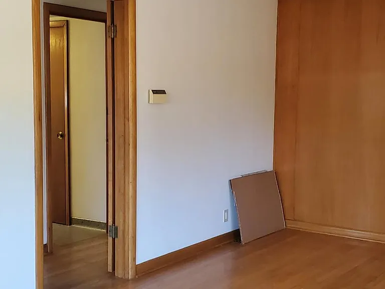 Living /dinning area to hall