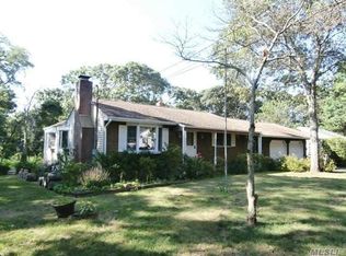1525 Albo Dr, Laurel, NY 11948