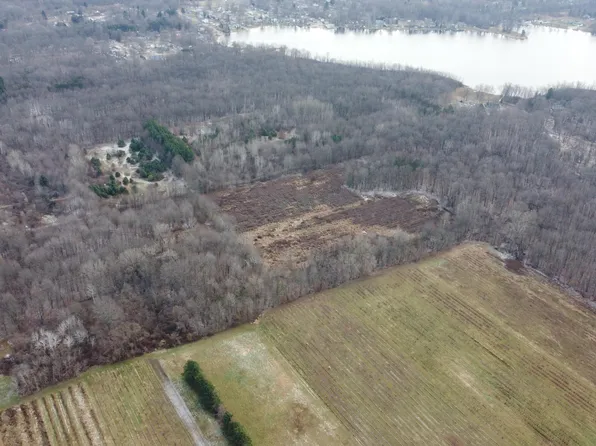 Hagar Shore Rd, Coloma, MI 49038